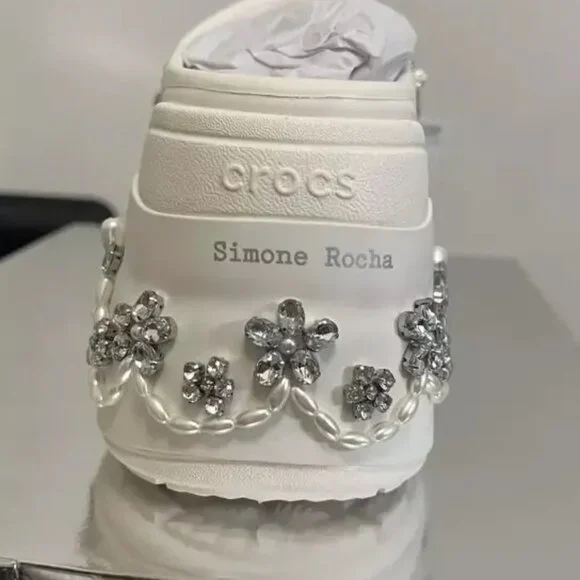 Simone Rocha Crocs Women's Siren (Chalk) Women's sizing